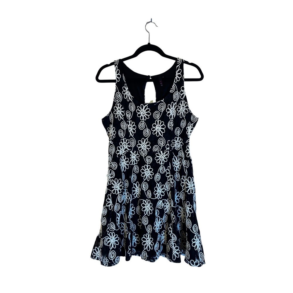 B. Darlin Sleeveless Lace Fit Flare Coquette Daisy Embroidered Dress L Black